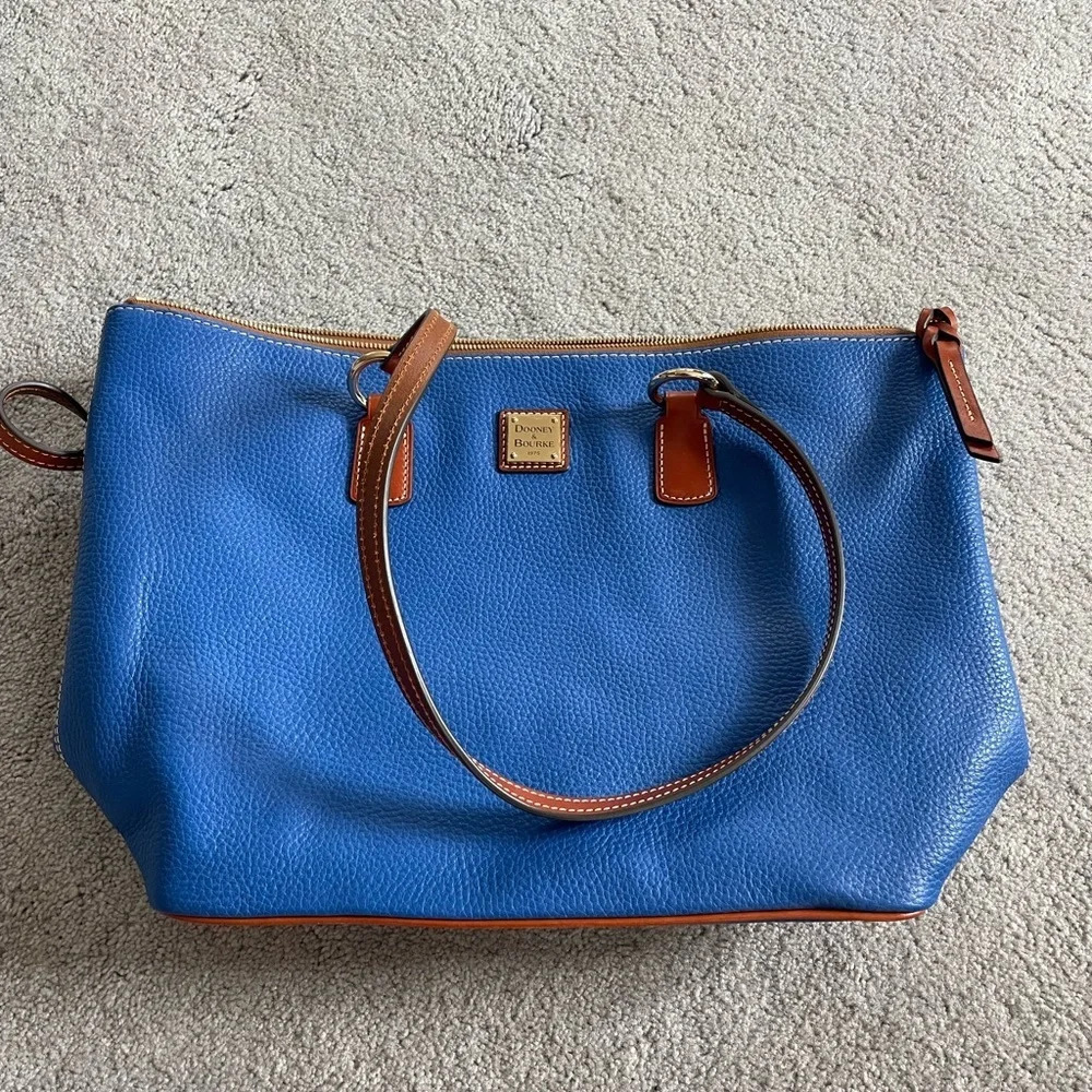 Wren Zip Tote Dooney and Bourke Bag
